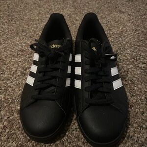 Adidas Womes Black and White Sneakers